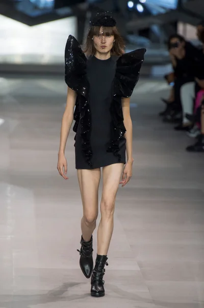 Look 95